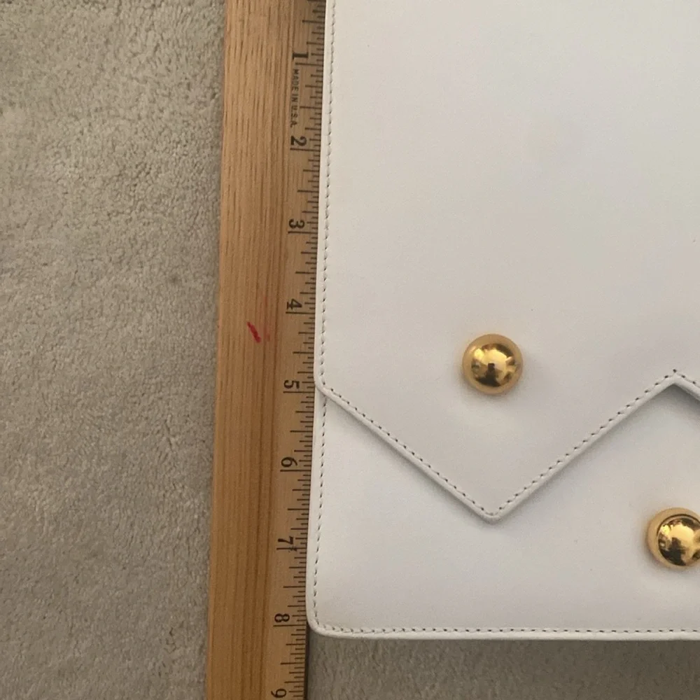 Vintage Paloma Picasso elegant White Shoulder Bag with Gold Accents